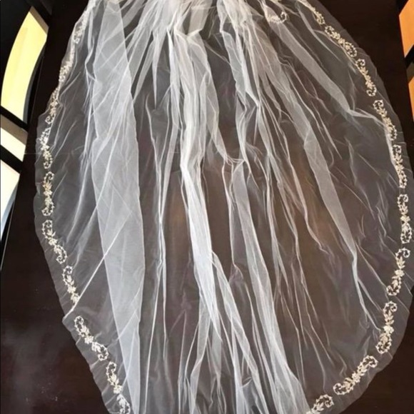 Wedding vail!! - Picture 2 of 8